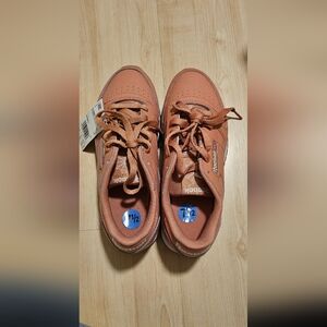 Reebok Women's Classic Leather Sneaker